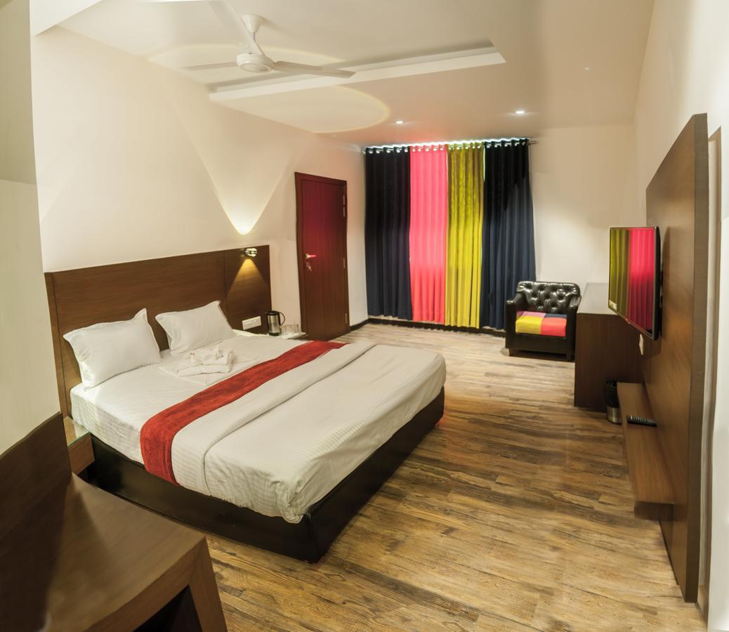 Hotel Atharva Ujjain Εξωτερικό φωτογραφία